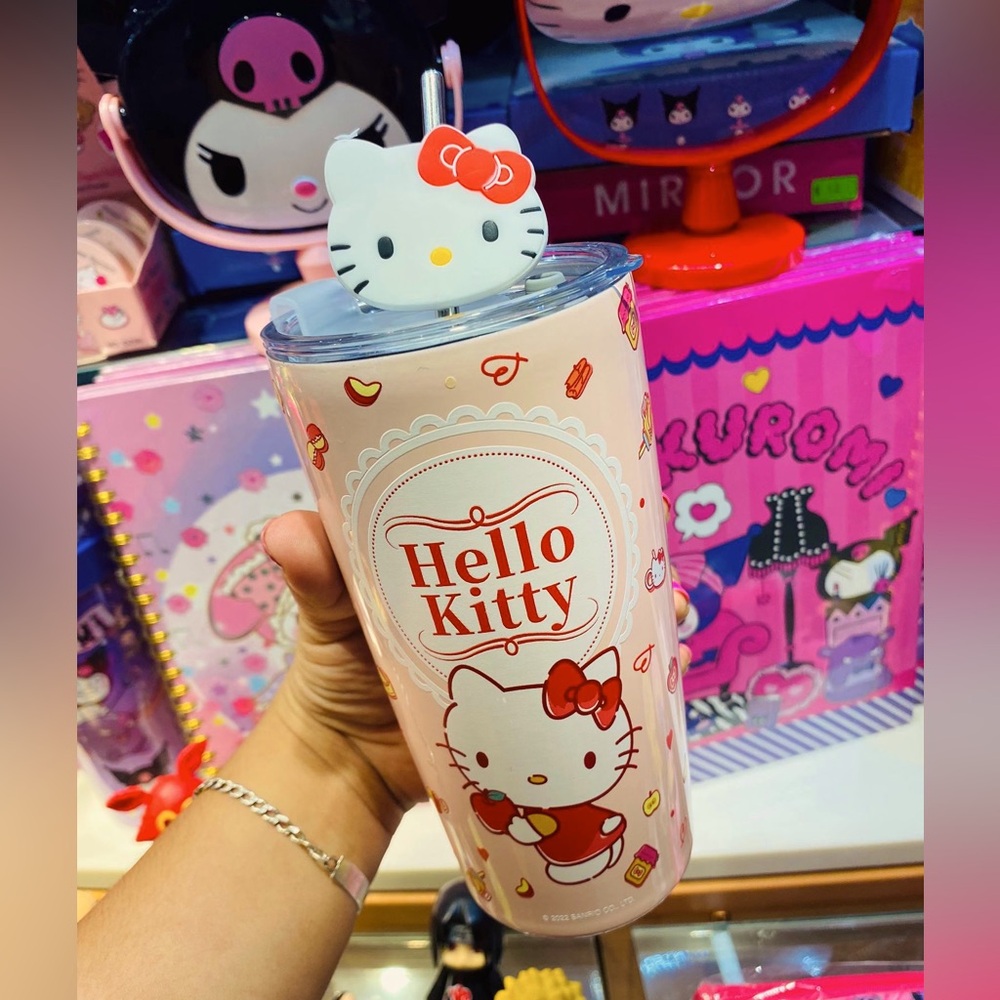 Hello Kitty Tumbler 16.9 oz